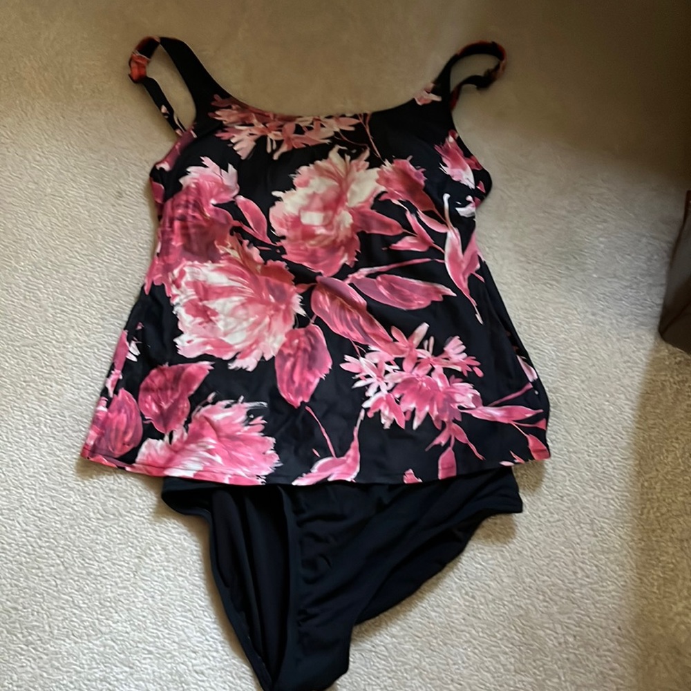 Anita sz 12C cup tankini with Ann cole late black bottom